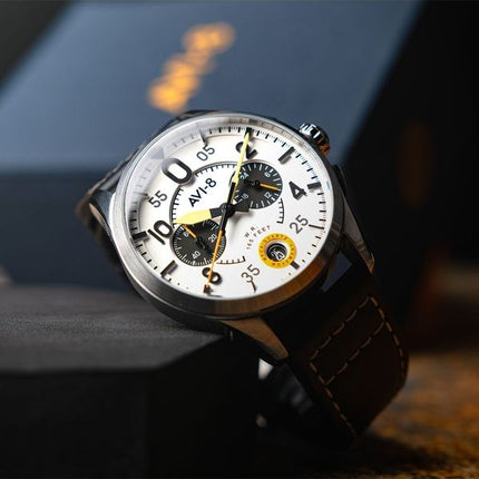 AVI-8 Spitfire Lock Chronograph Imperial War Museums Edition Bethlem White Dial Quartz AV-4089-0B herreur