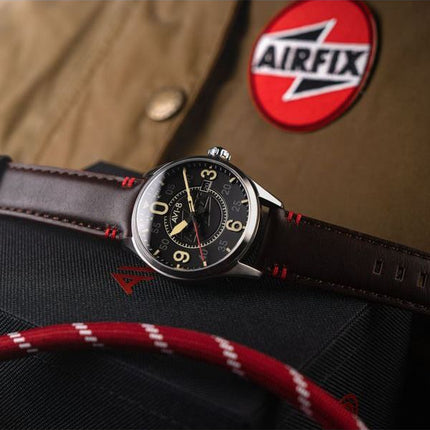 AVI-8 Spitfire Smith Automatic Airfix Edition Granit Black Dial AV-4090-08 herreur