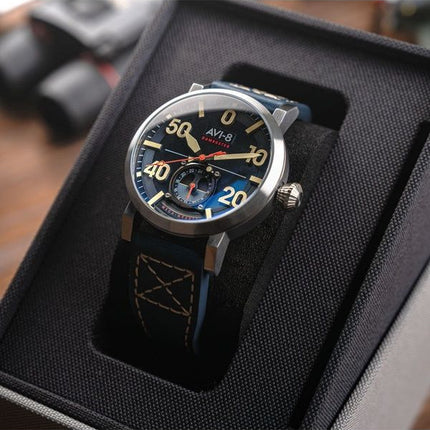 AVI-8 Dambuster Chadwick Meca-Quartz Koboltblå Læderrem Blue Dial AV-4113-01 Herreur