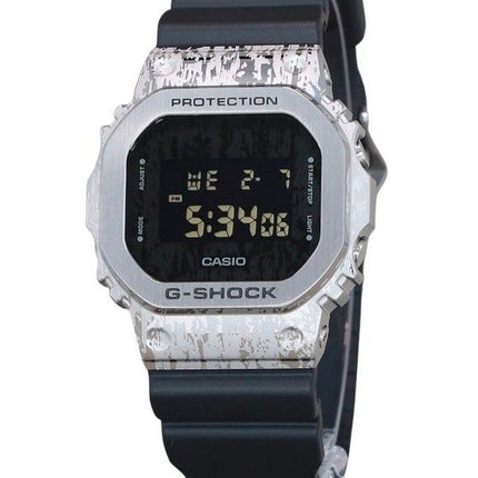 Casio G-Shock Digital Grunge Camouflage Series Grey Dial Quartz GM-5600GC-1 200M herreur